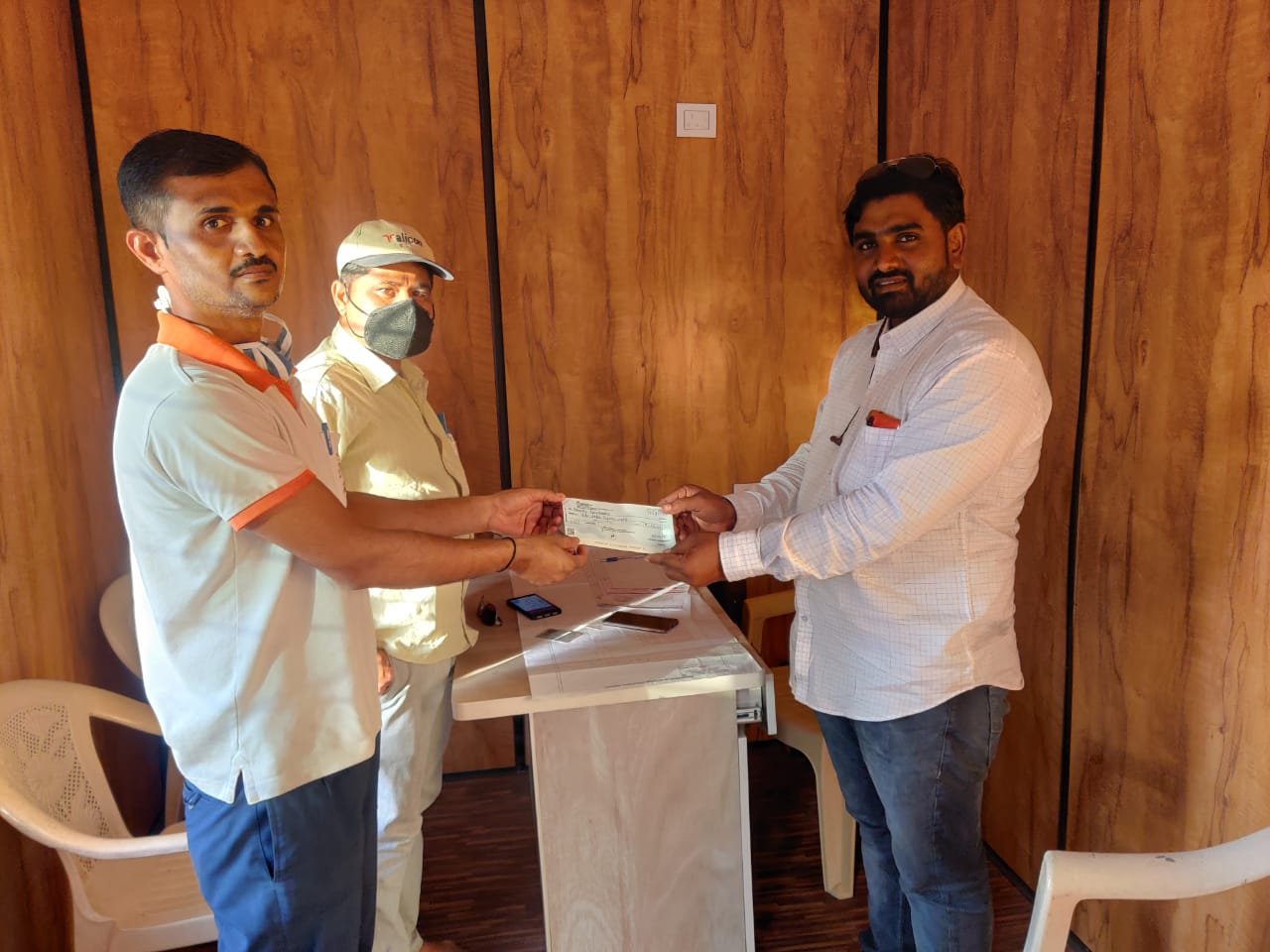 आमचे समाधानी ग्राहक